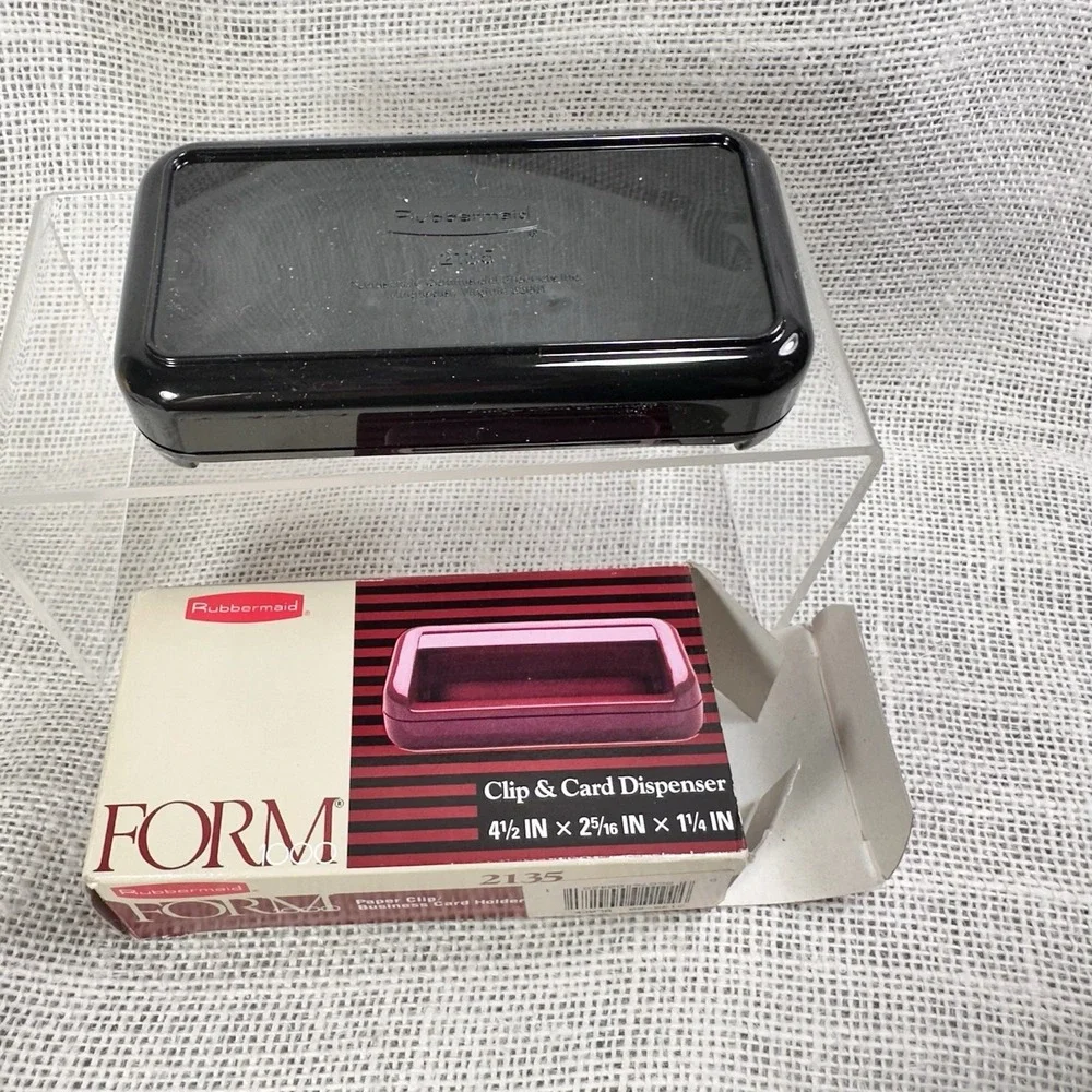 Rubbermaid FORM Clip‎ Card Dispenser 2135 Black Desk Organizer NOS New Box